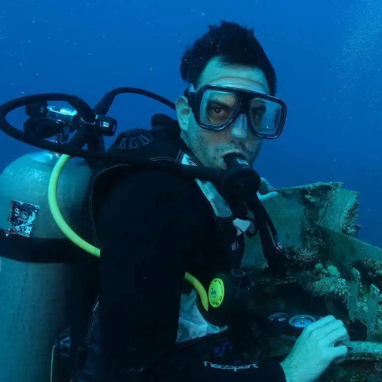 Trey Yingst Scuba Diving