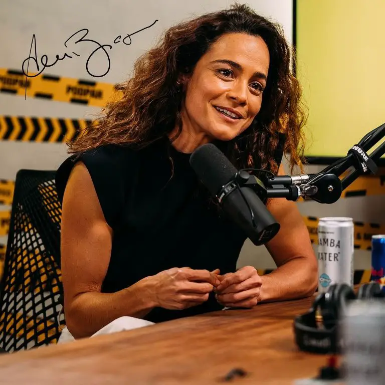 Alice Braga in interview