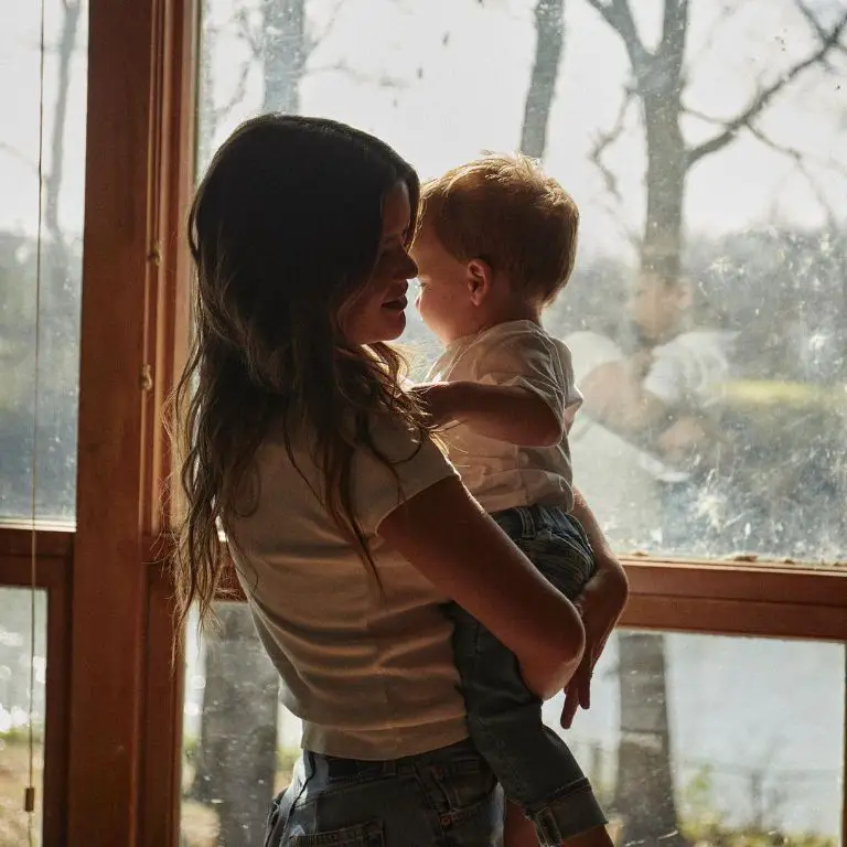 Openly Bisexual Maren Morris share a son with her ex-husband