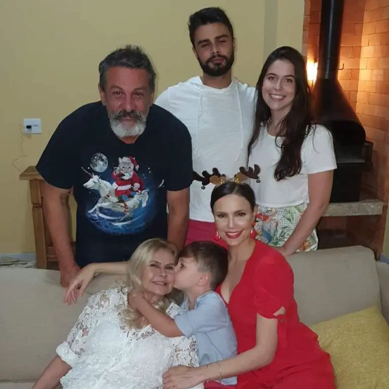 Giselle Hermeto with her parents and siblings spending quality time in their home