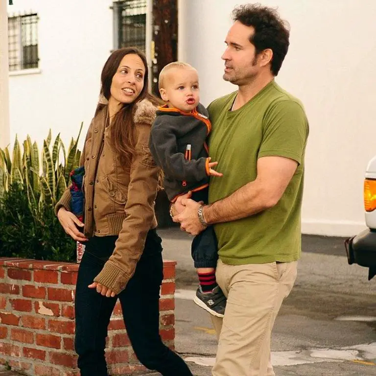 Jason Patric is father of a son, Gus, with his ex-girlfriend, Danielle