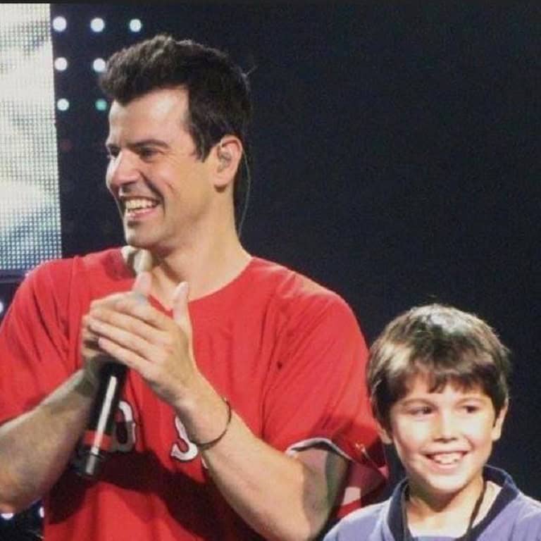 Jordan Knight and his son.