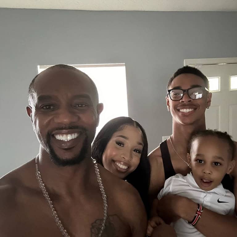 Otis Winston has two kids.