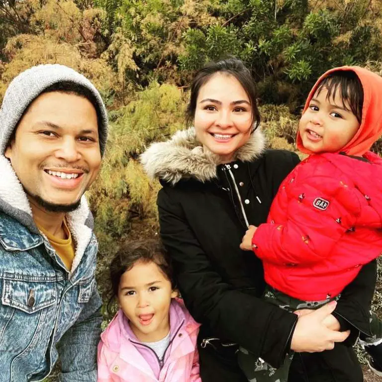 Andra Day's younger brother, Joshua with his family in a family outing.