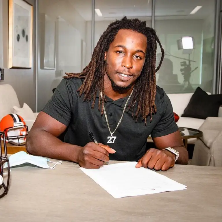 Kareem Hunt net worth