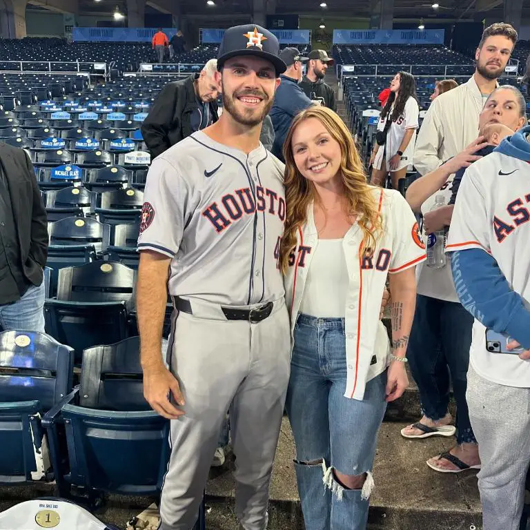 Arrighetti's girlfriend went to cheer him up after his promotion to the MLB's Houston Astros 