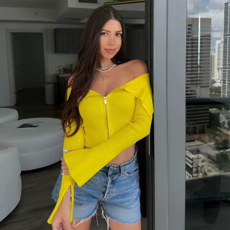 JuJu's Rumored Girlfriend Alessandra Gesiotto