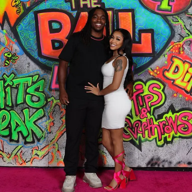 NFL running back Jordan Mason and his fiance Allahbia has been dating before Mason's NFL draft.