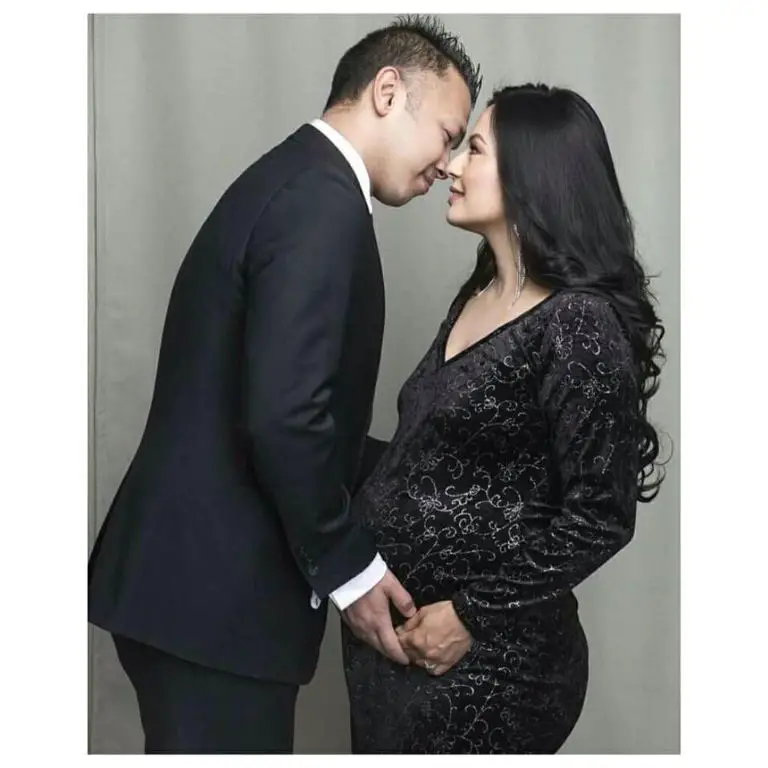 Subba and Shrestha announcing their pregnancy in early 2016.