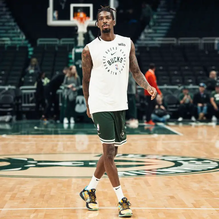 Delon Wright is an American professional basketball player for the Milwaukee Bucks of the National Basketball Association.