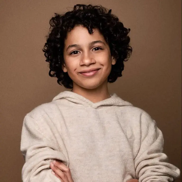 Ravi Cabot-Conyers is a young actor.