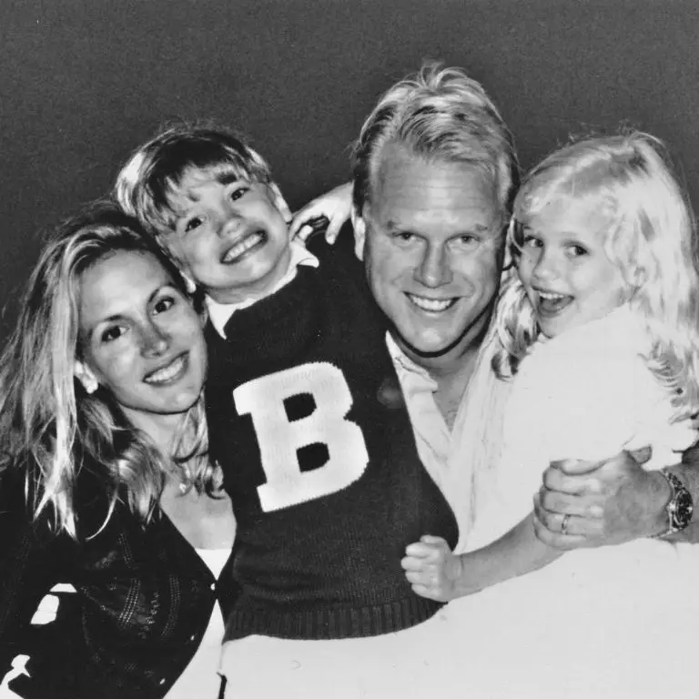 Childhood Gunnar Esiason with his parents Boomer and Cheryl Hyde Esiason and sister Sydney.